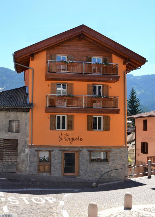 Hotel La Sorgente Tesero Bagian luar foto
