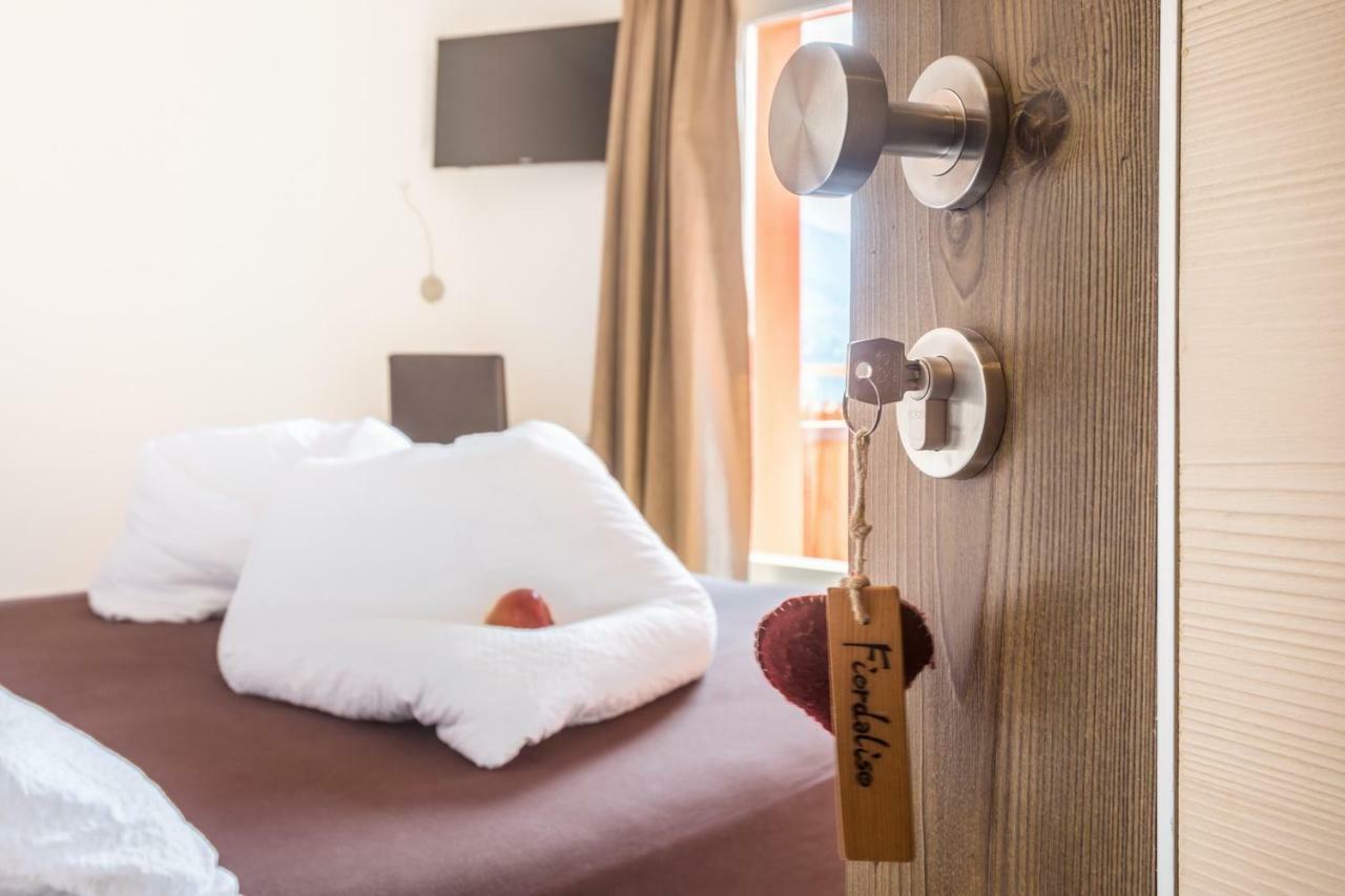 Hotel La Sorgente Tesero Bagian luar foto